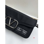 2024年8月1日新品入荷VALENTINO バッグ XX工場 SIZE:27-13-6cm