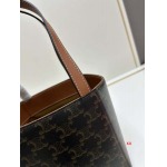 2024年8月1日新品入荷 CELINE  バッグ XX工場 SIZE:15cm