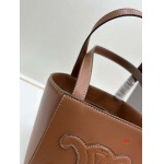 2024年8月1日新品入荷CELINE  バッグ XX工場 SIZE:15cm