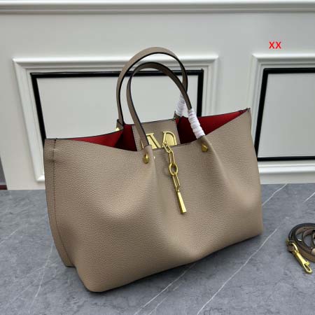 2024年8月1日新品入荷VALENTINO バッグ XX工場 SIZE:41.*25*18cm