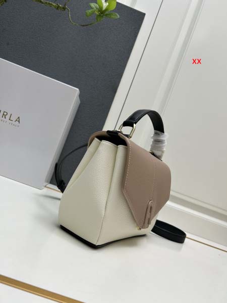 2024年8月2日新品入荷FURLAバッグ XX工場 SIZE:25X17X9.5CM