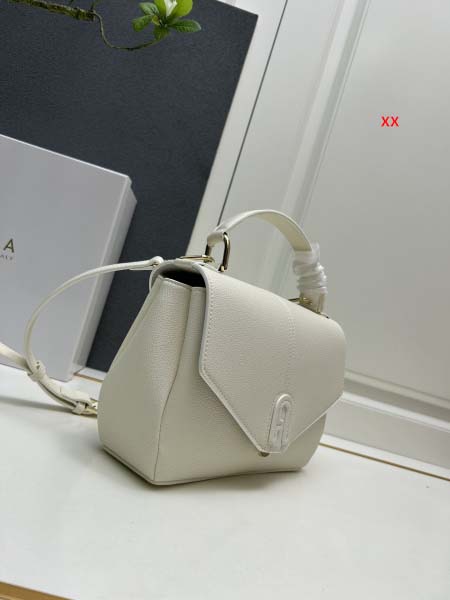 2024年8月2日新品入荷FURLAバッグ XX工場 SIZE:25X17X9.5CM