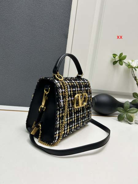 2024年8月2日新品入荷Valentino バッグ XX工場 SIZE:22*17*9cm