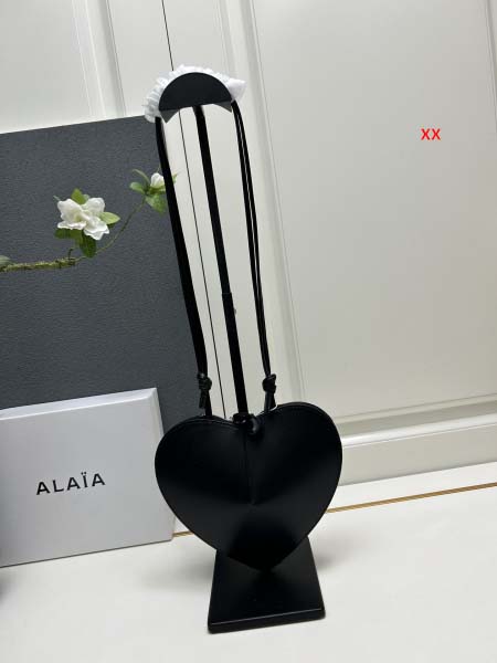 2024年8月2日新品入荷ALAIA Coeur bagバッグ XX工場 SIZE:21x17x5cm