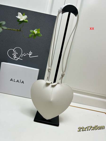 2024年8月2日新品入荷ALAIA Coeur bagバッグ XX工場 SIZE:21x17x5cm