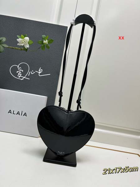 2024年8月2日新品入荷ALAIA Coeur bagバッグ XX工場 SIZE:21x17x5cm