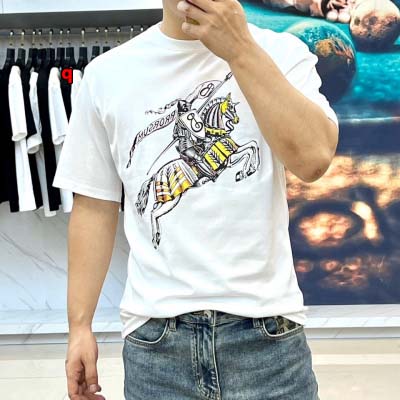 2024年8月12日早秋高品質新作入荷バーバリー半袖 Tシャツ Q工場