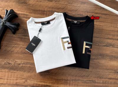 2024年8月23日秋冬高品質新作入荷 FENDI 半袖 Tシャツ duw工場