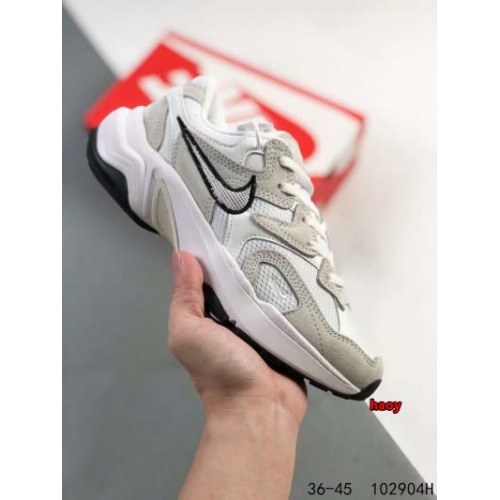 2024年8月28日秋冬新品入荷 NIKE スニーカー haoy工場