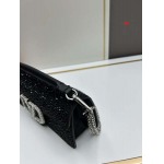 2024年8月1日新品入荷VALENTINO バッグ XX工場 SIZE:27×13×6cm