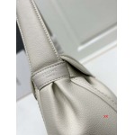 2024年8月1日新品入荷CELINE バッグ XX工場 SIZE:28*16*7cm