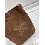 2024年8月1日新品入荷CELINE バッグ XX工場 SIZE:30*27*10.5