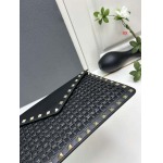 2024年8月2日新品入荷 VALENTINOバッグ XX工場 SIZE:28*17cm