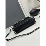 2024年8月2日新品入荷VALENTINORockstudバッグ XX工場 SIZE:22.5*15.5*6cm