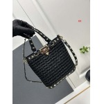 2024年8月2日新品入荷VALENTINO バッグ XX工場 SIZE:18*19*8cm