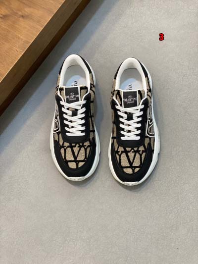 2024年9月29日早秋原版復刻新品入荷 VALENTINO...