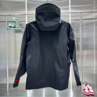 2024年10月11日秋冬新品入荷ARCTERYX 突撃衣  FF工場