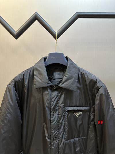 2024年10月28日秋冬高品質新品入荷 PRADA 綿入れの服ジャケットアウター FF工場