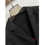 2024年10月8日秋冬高品質新品入荷 PRADA 厚手 ジャケットアウター AIBIN工場