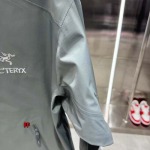 2024年10月11日秋冬新品入荷ARCTERYX 突撃衣  FF工場