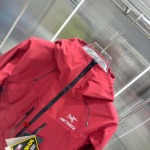 2024年10月11日秋冬新品入荷ARCTERYX 突撃衣  FF工場