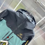 2024年10月11日秋冬新品入荷ARCTERYX 突撃衣  FF工場