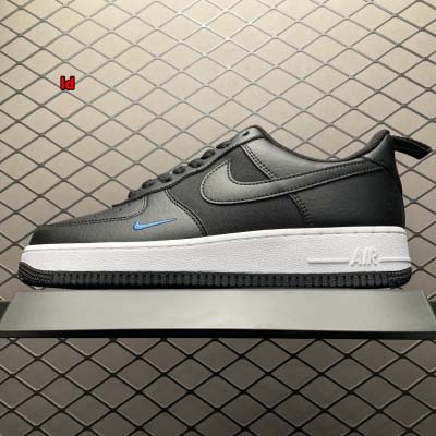 2024年10月17日秋冬新品高品質入荷 NIKE スニーカ...