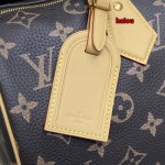 2024年10月31日秋冬原版復刻新品入荷 Speedy 9 Bandoulière 40 Monogram LeatherルイヴィトンM24422 バッグ haiou工場