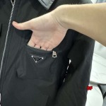 2024年11月18日秋冬新品入荷 PRADA 綿入れの服ジャケットアウター  BF工場