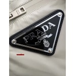 2024年12月秋冬高品質新品PRADA 厚手ダウンジャケットアウター wenzhou工場