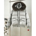 2024年12月23日秋冬新品  THOM BROWNE ダウンジャケット FF工場