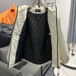 2024年12月23日秋冬新品 PRADA 綿入れの服ジャケットアウター   FF工場