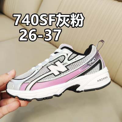 2025年1月30日新品入荷740 SIZE26-37子供靴...