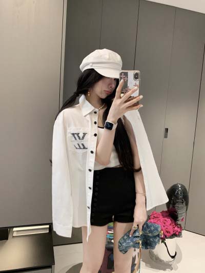 2025年2月7日新商品LOUIS VUITTON シャツ