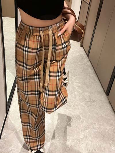 2025年2月7日新商品MiuMiuニット半袖
