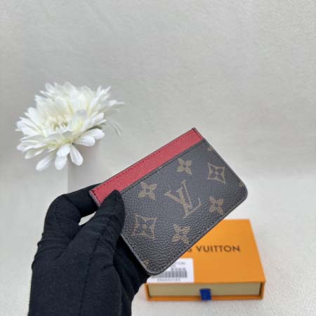 2025年2月26日新品Louis Vuitton カードホルダー zy工場