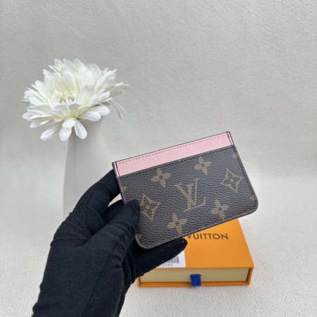 2025年2月26日新品Louis Vuitton カードホ...