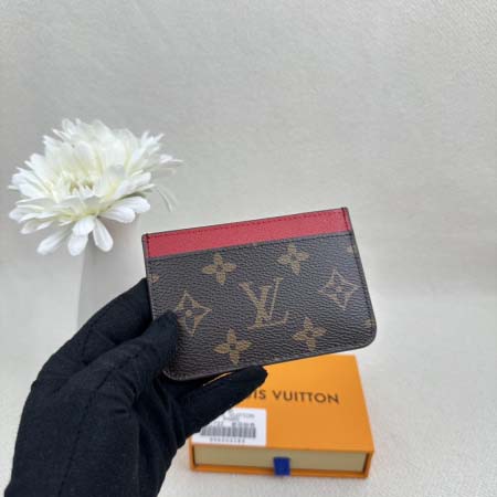 2025年2月26日新品Louis Vuitton カードホ...