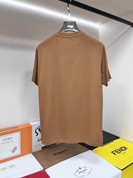 2025年3月11日春夏高品質新品Burberry半袖Tシャツasibin工場