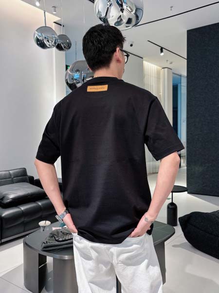 2025年4月6日入荷新作Louis Vuitton半袖 Tシャツ高級品/LD工場