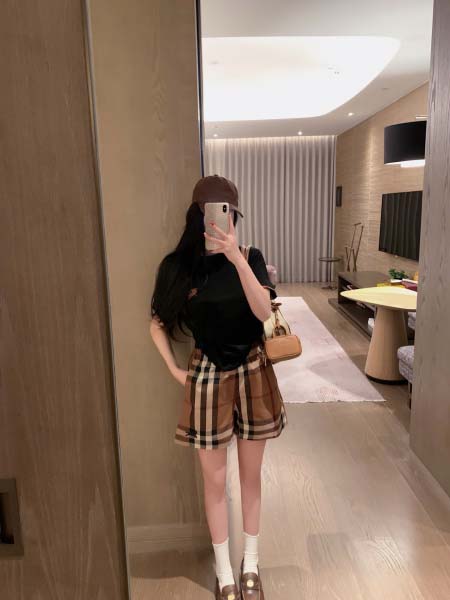 2025年4月29日入荷春夏新作BURBERRY半袖+ズボン can工場