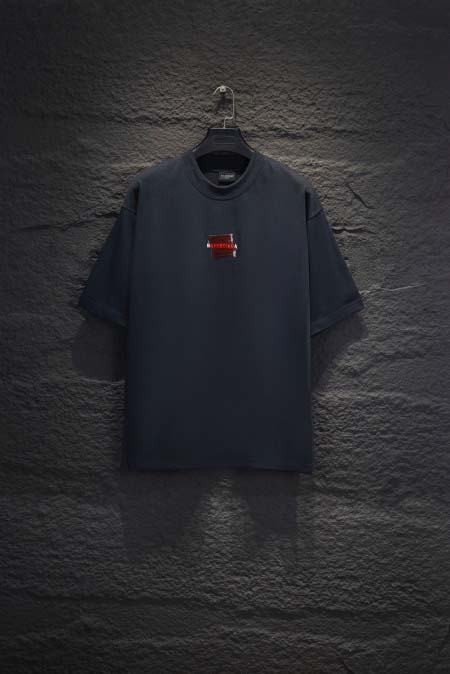 2025年5月19日入荷新作Balenciaga半袖 Tシャ...
