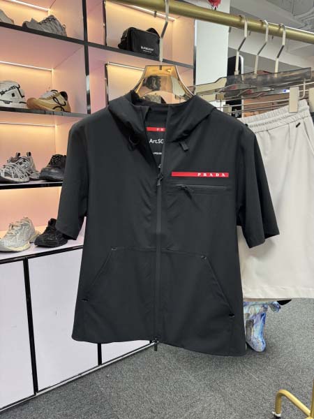 2025年5月20日入荷新作PRADA半袖の上着とベスト 原...
