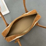 2025年5月28日入荷新作Ailia  新品 Le Teckel  size：32×11×10cm お安い/人気/本革 バッグ/XX工場