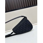 2025年5月28日入荷新作 Dior  Oblique  SIZE:19.5 x15 x5.5 CM  お安い/人気/本革 バッグ/XX工場