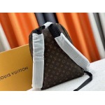 2025年5月28日入荷Louis Vuitton バッグM14020 Discovery Slim  Monogram Eclipse SIZE:38x13x28cm 人気の新作/誕生日プレゼント/ZC工場