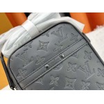 2025年5月28日入荷Louis Vuitton バッグTaurillon  Monogram  16.0 x 21.0 x 4.5 cm M44972 人気の新作/誕生日プレゼント/ZC工場