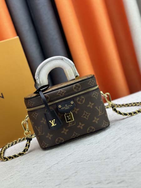 2025年5月28日入荷Louis Vuitton バッグM...