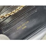 2025年5月28日入荷Louis Vuitton バッグM14564   Wallet On Chain   LV Bloom   11.5 x 4 x 20 CM 人気の新作/誕生日プレゼント/ZC工場