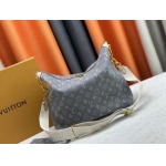2025年5月28日入荷Louis Vuitton バッグM13390 M12072 M12068 M12071 Coussin Hobo MM Monogram DenimSIZE:38 x 33 x 10CM 人気の新作/誕生日プレゼン